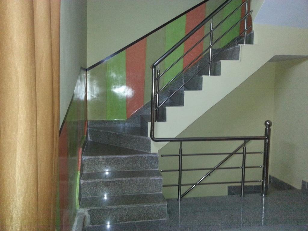 Shiva Inn Varanasi Exterior foto