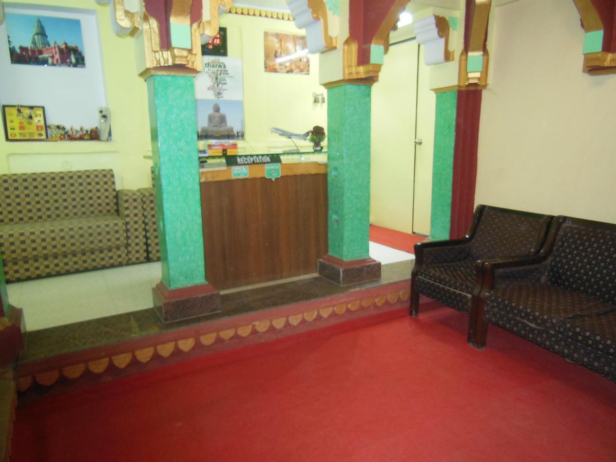 Shiva Inn Varanasi Exterior foto